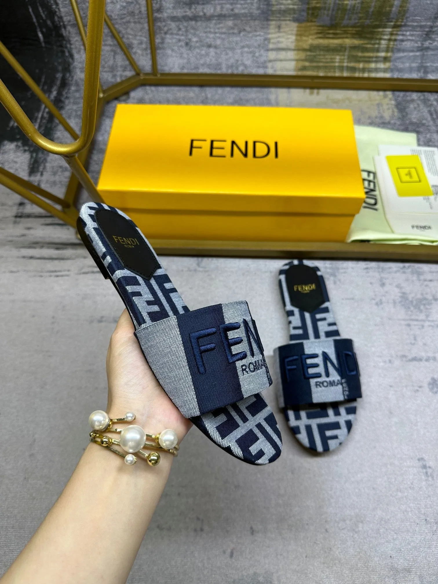FF 5 Black Blue Grey Canvas Slide