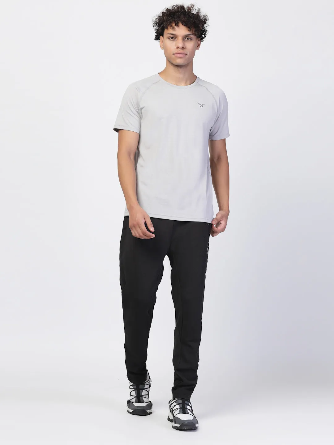 Invincible Men's Round Neck Gym T-shirt