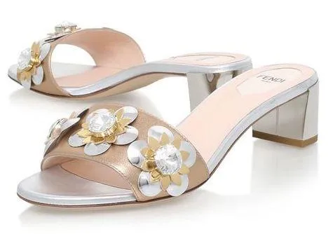 Natural Metallic Flower Slides