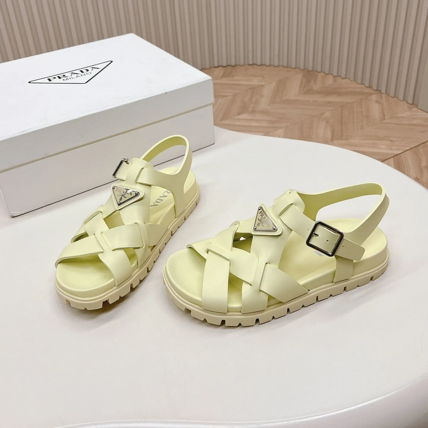 Pra Interwoven Straps Sandals 30 Vanilla